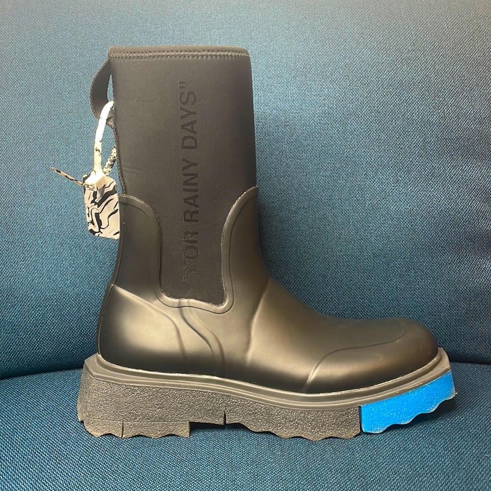 Off White rain boot